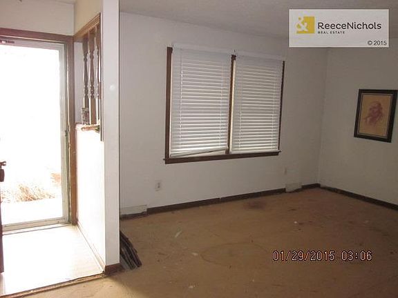 5th image of 19605 Newton Ave