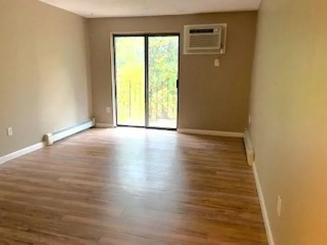 1 bed, 1.0 bath, 670 sqft, $1,450 — Photo 4