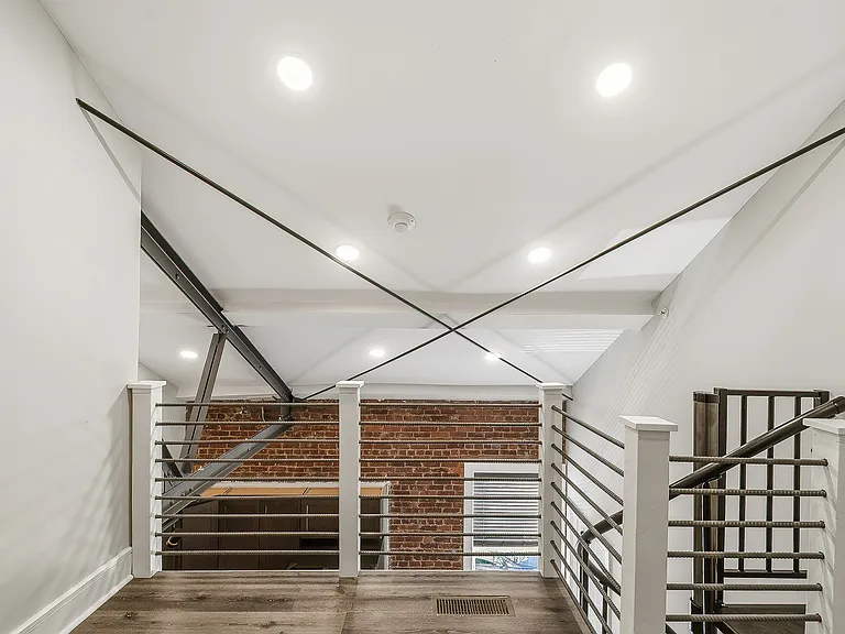 13 Kennedy St #205A — Photo 18