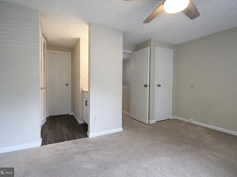 11916 Fieldthorn Ct — Photo 15