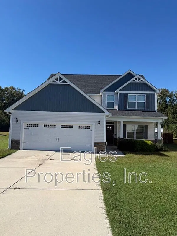 4 bed, 4.0 bath, $2,070 — Photo 1