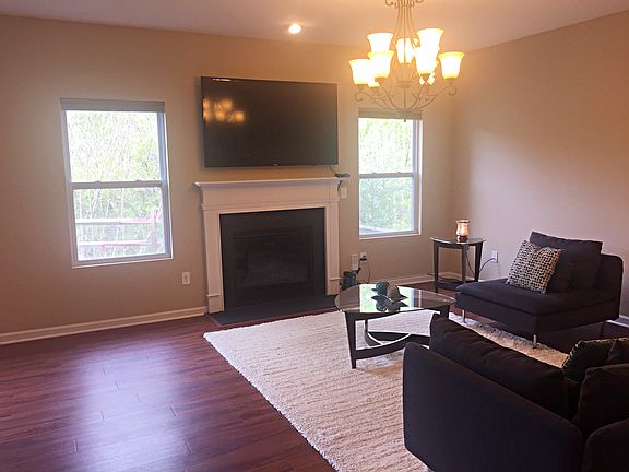 3rd image of 3309 Mortemer Ln