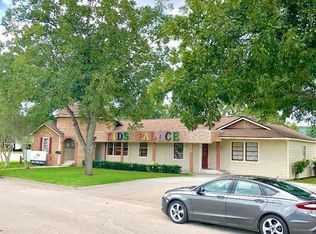 1020 Allen St, Rosenberg, TX 77471