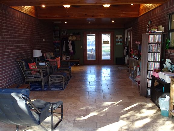 Cabana room