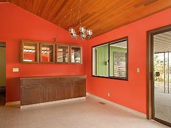 5th image of 690 SE 31st Ct