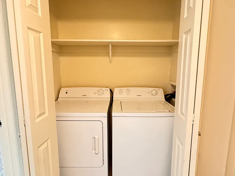 1520 D St #7 — Photo 12