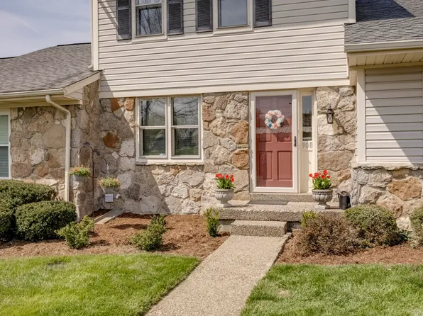 908 Dana Marie Dr, Louisville, KY 40223