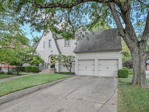 3rd image of 286 N Broadmoor Blvd
