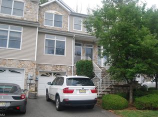 371 Summerhill Dr, Morris Plains, NJ 07950