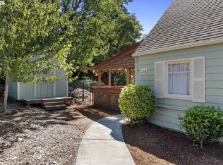 2226 SW Iowa St, Portland, OR 97239