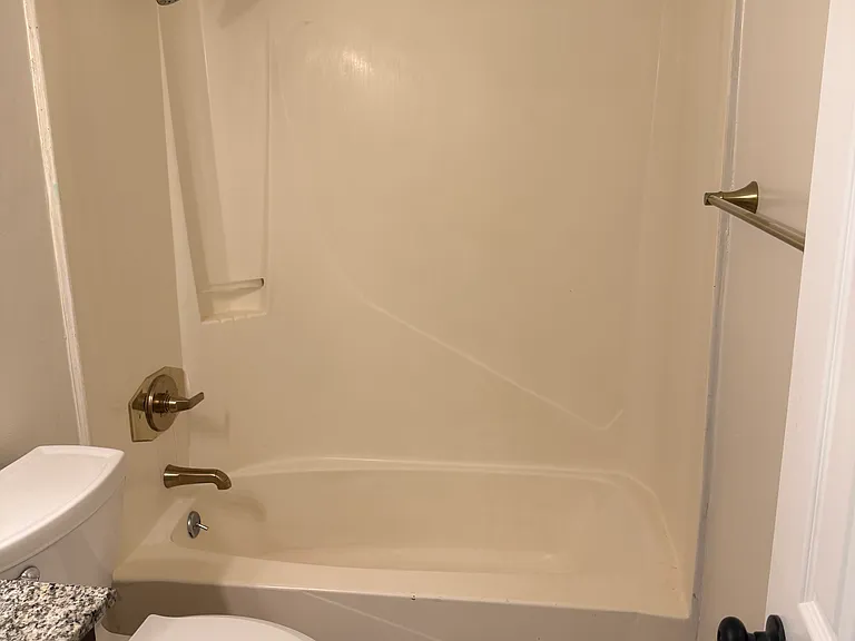 706 Shady Lane Dr #D — Photo 5