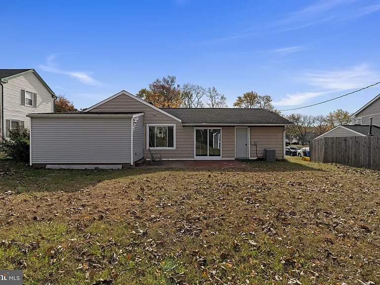 5 Burgess Ln — Photo 30