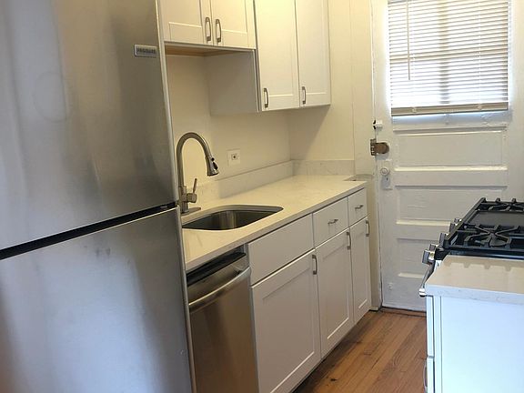 5th image of 5063 N Glenwood Ave APT 3E