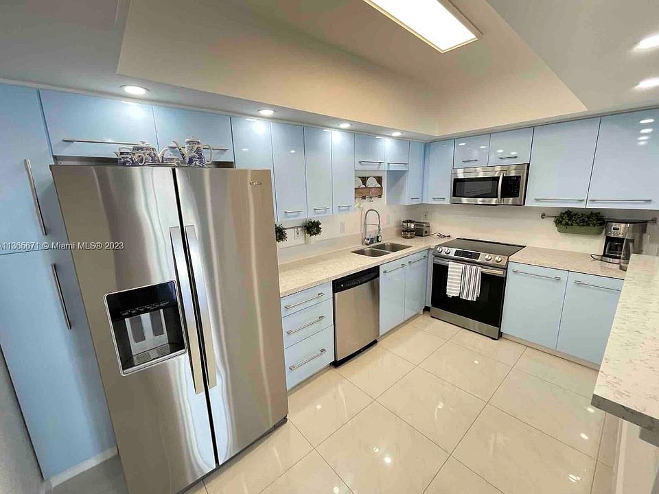 1st image of 19370 Collins Ave Ph 12