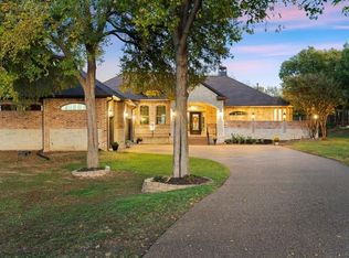 804 Carrie Ln, Lakewood Village, TX 75068