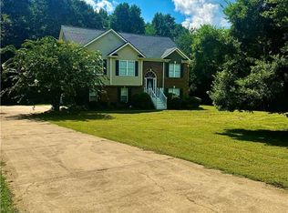 20 Hollow Ct, Covington, GA 30016