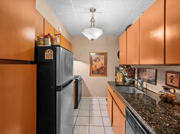 3200 Netherland Avenue image 2 of 18