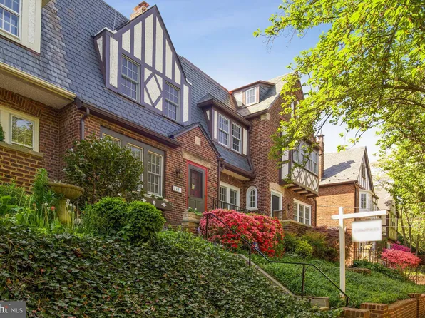 1704 Surrey Ln NW, Washington, DC 20007