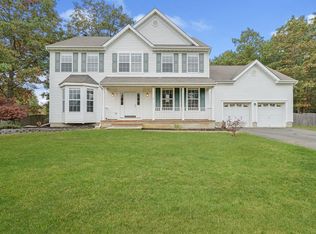 2 Sunbird Ct, Jackson, NJ 08527