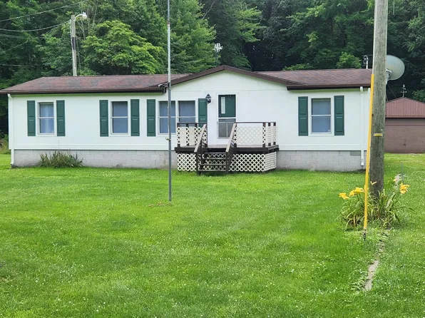 8764 48th Ave, Watervliet, MI 49098