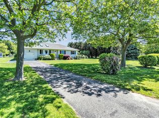 2100 Duck Pond Rd, Cutchogue, NY 11935
