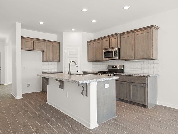 4th image of 2606 Acuna Ct