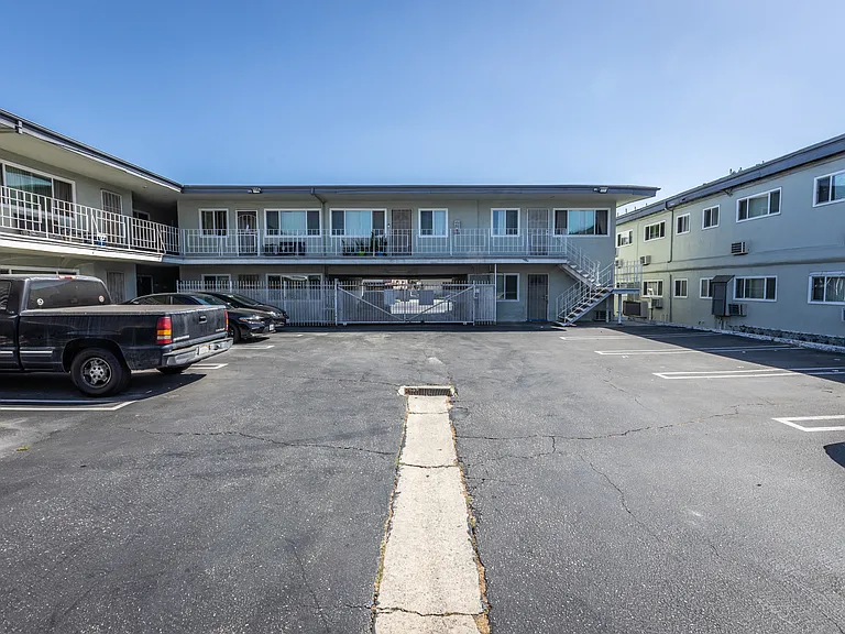 10015 Alondra Blvd — Photo 12