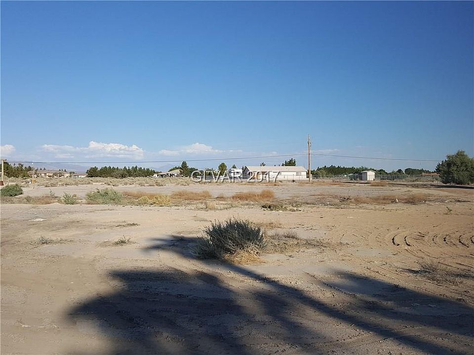 1st image of 2101 Red Rock Dr