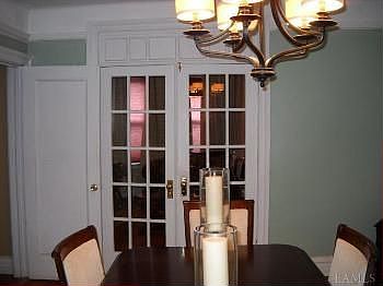 5th image of 2754 Holland Ave
