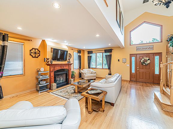 5th image of 8226 N Olcott Ave