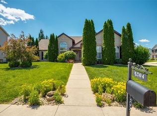 2704 Lauren Lake Dr, Shiloh, IL 62221