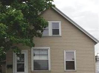 601 N 20th St, Escanaba, MI 49829