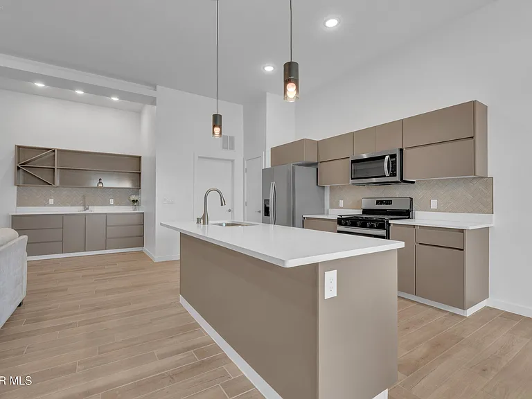 12713 Captain Claudia Ct — Photo 14