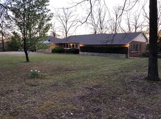 1201 Lurlyn Dr, Poplar Bluff, MO 63901