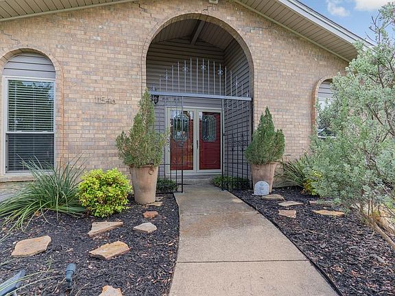 4th image of 11546 Dumbarton Dr