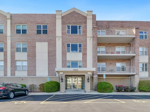 1200 S Prospect Ave Unit 303, Elmhurst, IL 60126