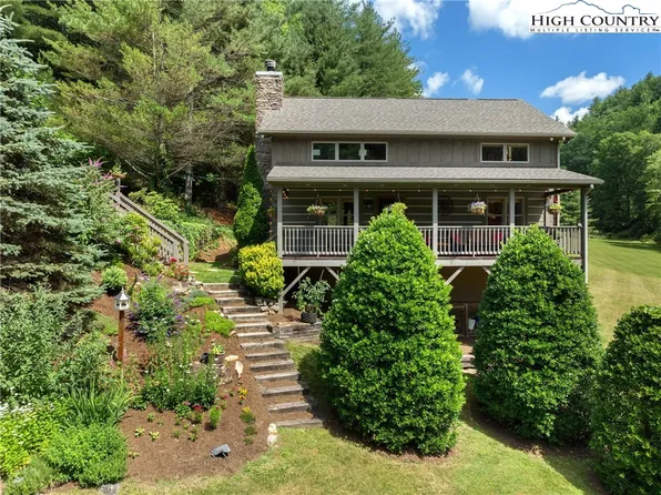 182 Turkeyfoot Lane, Vilas, NC 28692