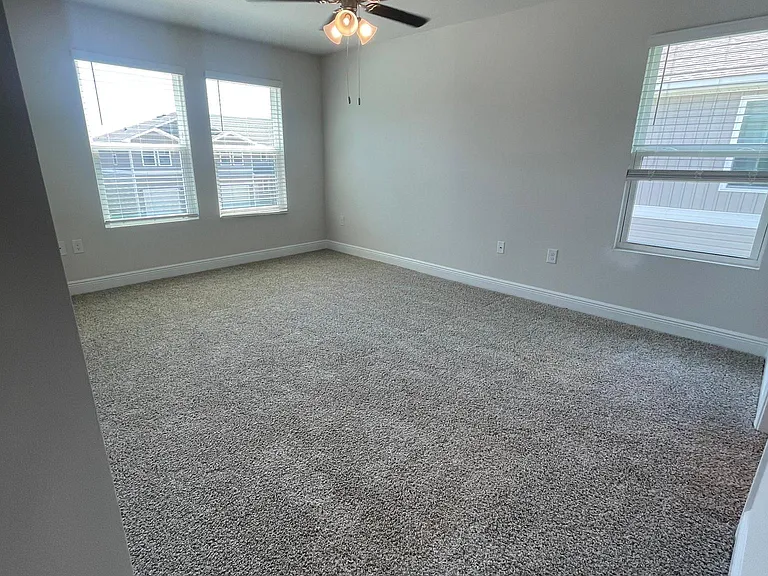6321 Grove Park Dr — Photo 10