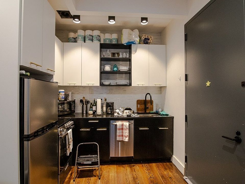 1st image of 187 Johnson Ave #1AA