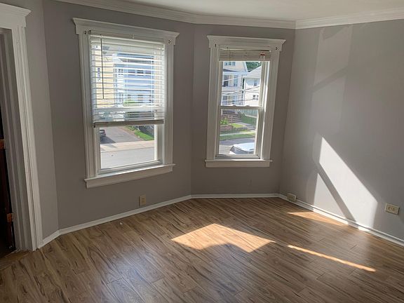 5th image of 51 High St APT 2