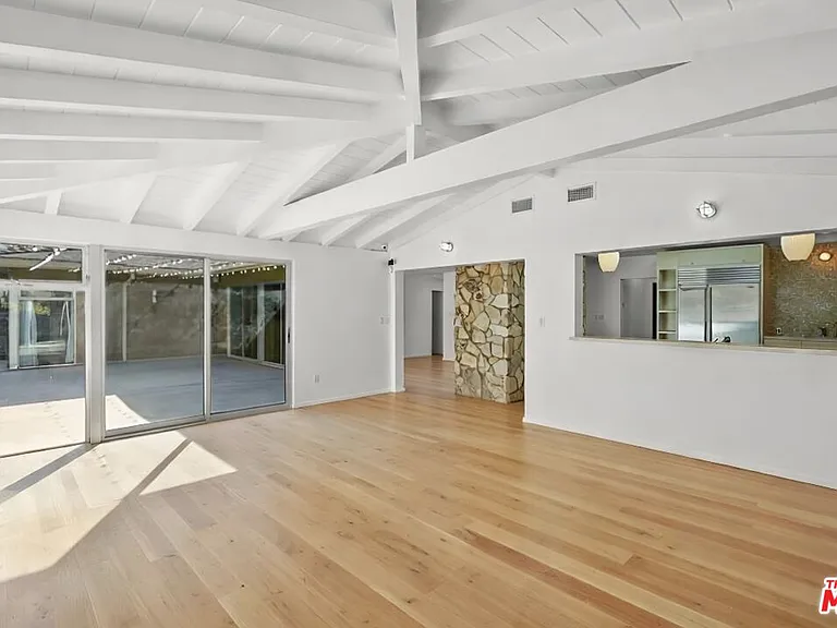 1700 San Ysidro Dr — Photo 8