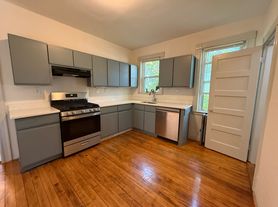 28 Pinedale Rd