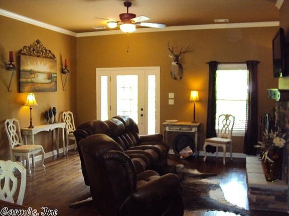 5th image of 877 Deer Valley Dr