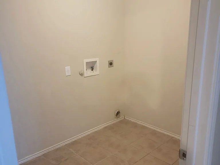 9802 Magnolia Run — Photo 6
