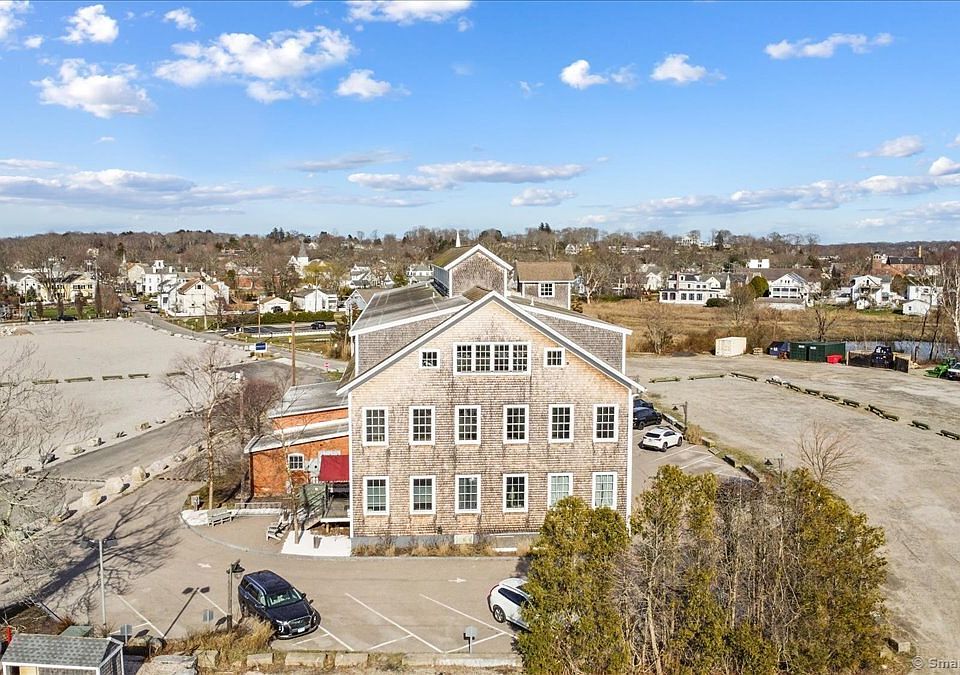 60 Willow Street 60 Willow St Mystic CT Zillow