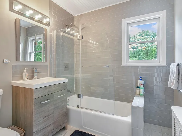 46 Hazelwood Rd #2 — Photo 7