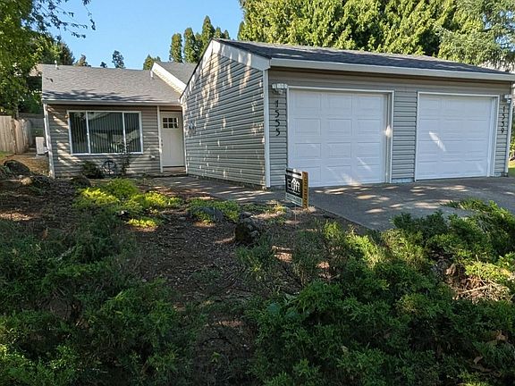 2nd image of 1555 Madras St SE #0