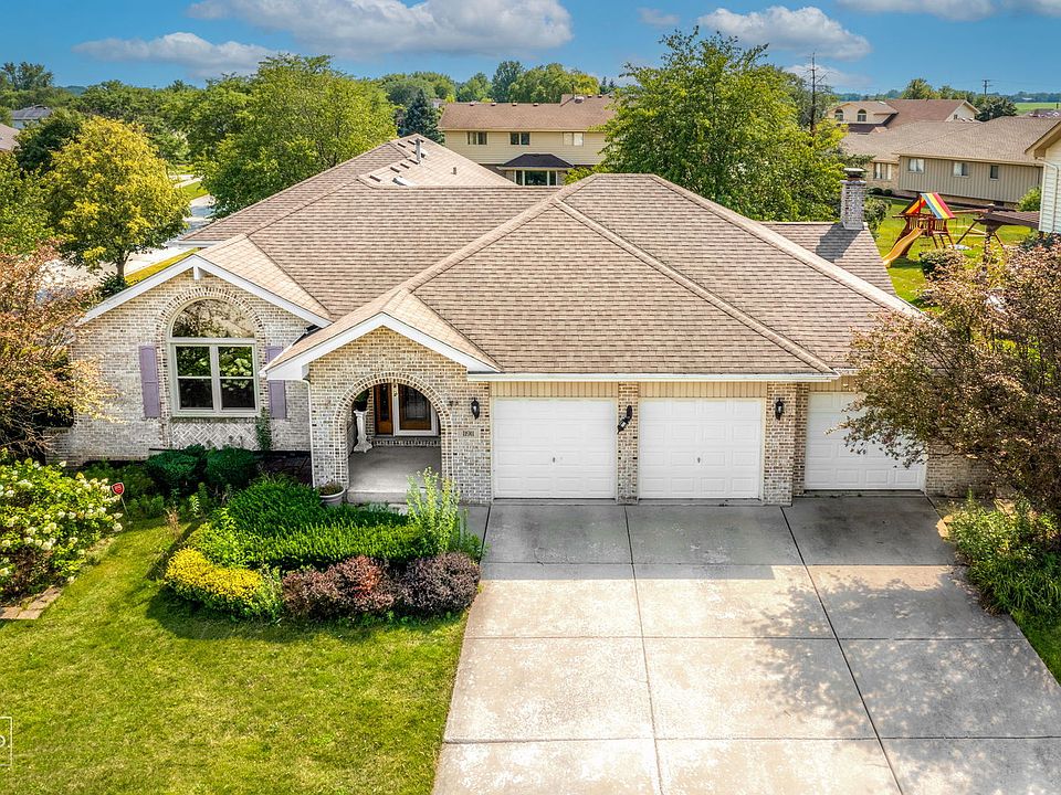 1st image of 11911 Fane Ct
