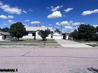 405 Myrtle St, Dix, NE 69133