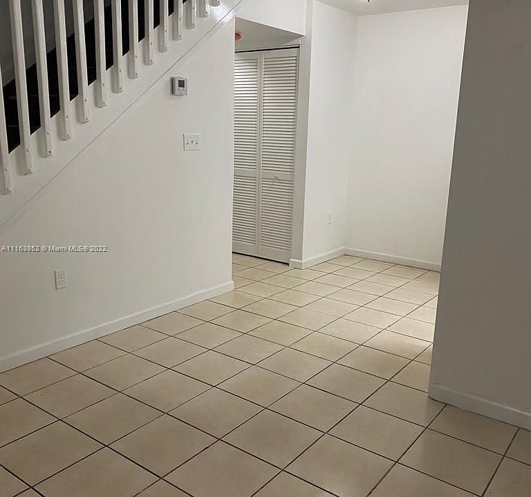1st image of 13924 NE 2nd Ave #3C